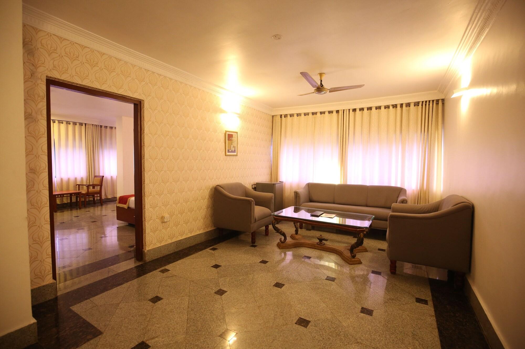 Hotel Moti Mahal Mangaluru Zewnętrze zdjęcie