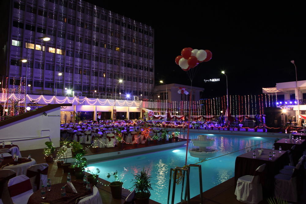 Hotel Moti Mahal Mangaluru Zewnętrze zdjęcie