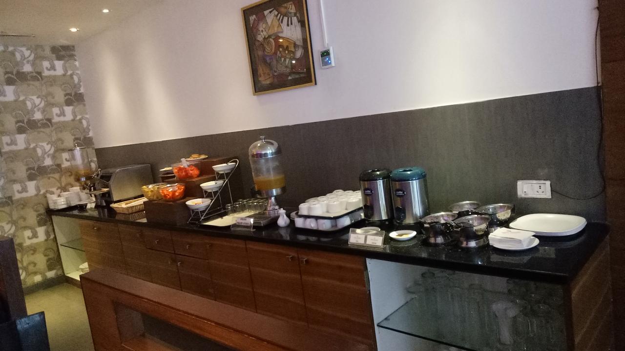 Hotel Moti Mahal Mangaluru Zewnętrze zdjęcie