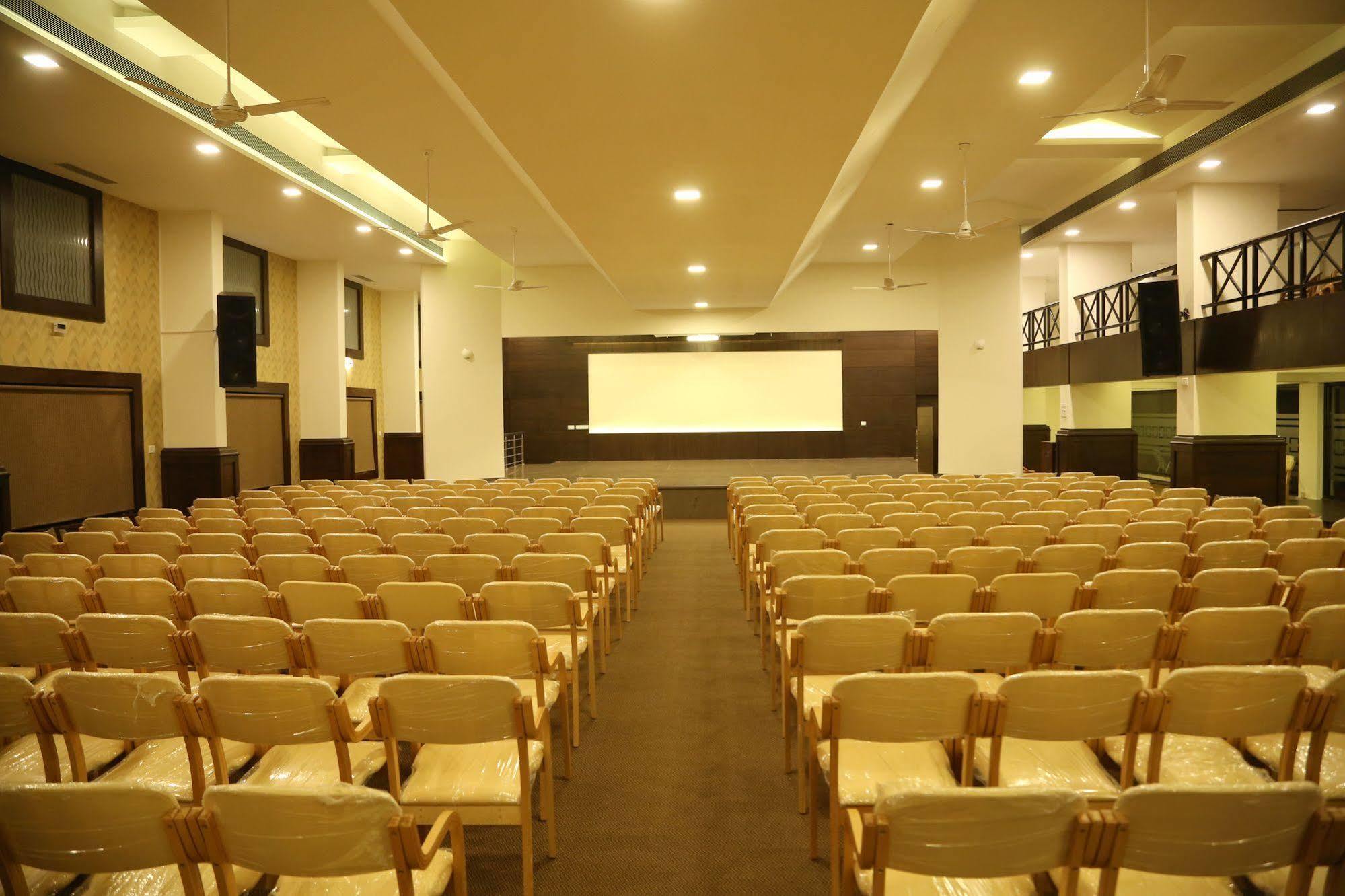 Hotel Moti Mahal Mangaluru Zewnętrze zdjęcie