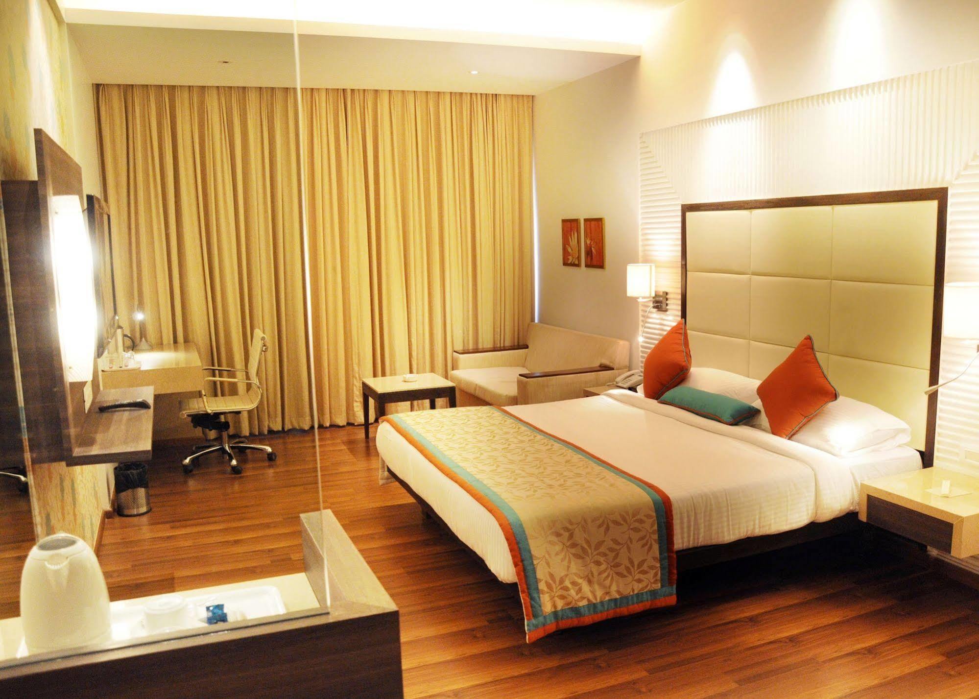 Hotel Moti Mahal Mangaluru Zewnętrze zdjęcie