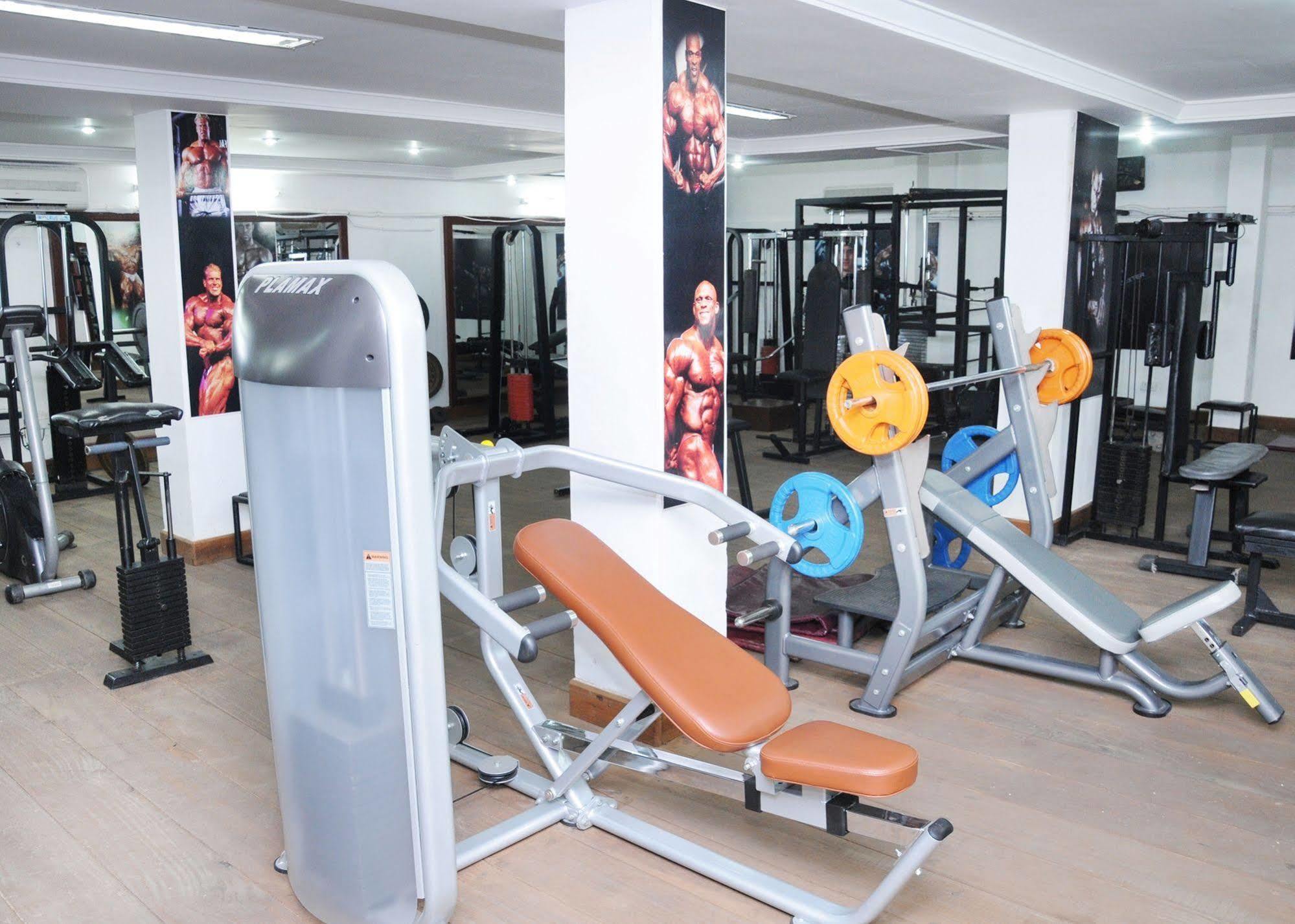 Hotel Moti Mahal Mangaluru Zewnętrze zdjęcie