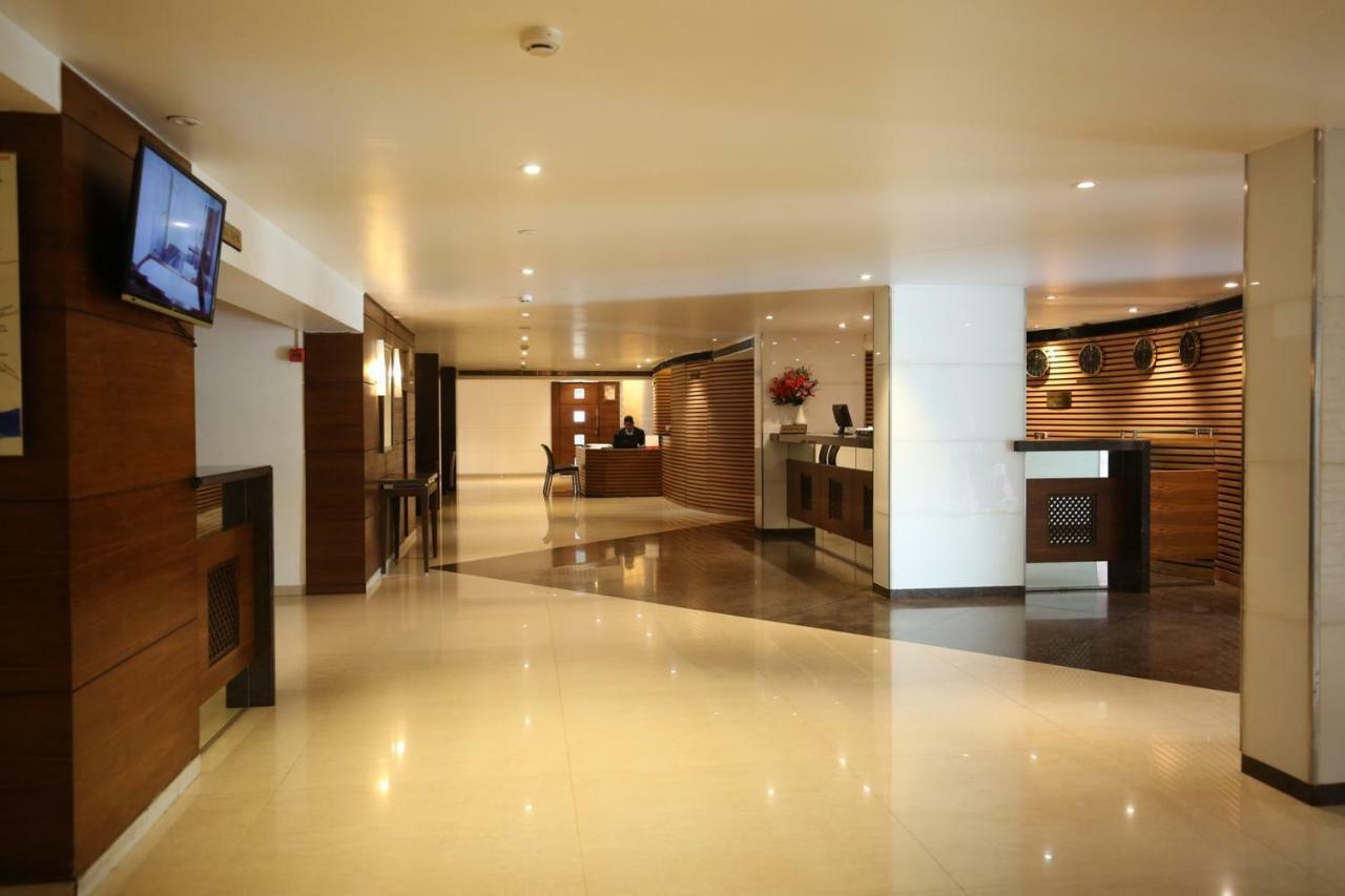 Hotel Moti Mahal Mangaluru Zewnętrze zdjęcie