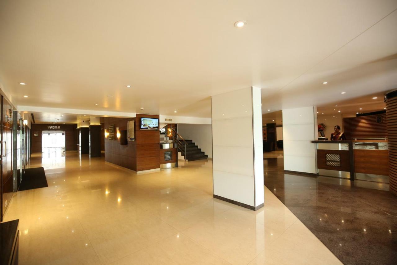 Hotel Moti Mahal Mangaluru Zewnętrze zdjęcie