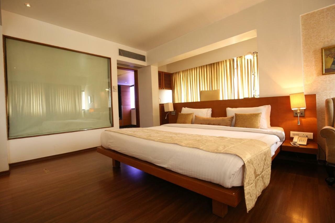 Hotel Moti Mahal Mangaluru Zewnętrze zdjęcie